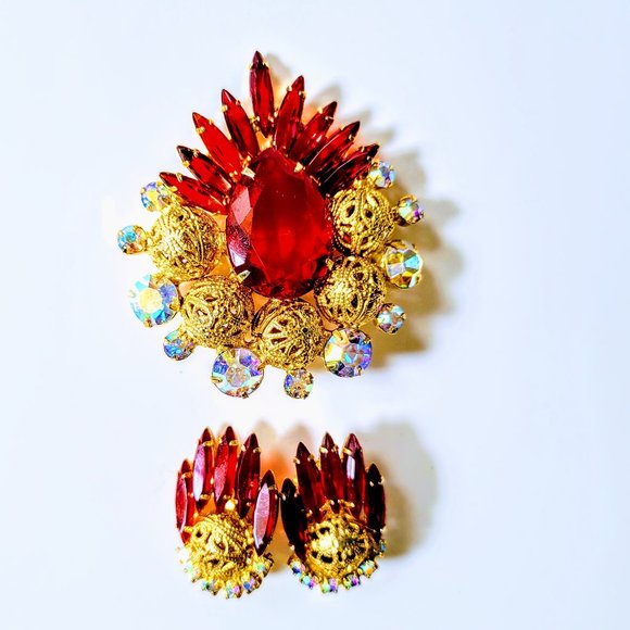 Vintage Jewelry - VTG Authentic JULIANA D&E Red AB Gold Filigree